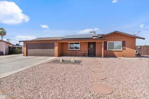 2319 N 71st Dr, Phoenix, AZ 85035