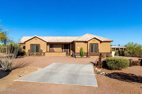931 Echo Cir, Apache Junction, AZ 85119