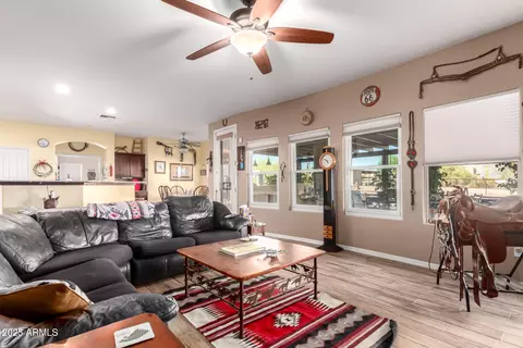 Living - 931 Echo Cir, Apache Junction, AZ 85119 photo 4 of 4