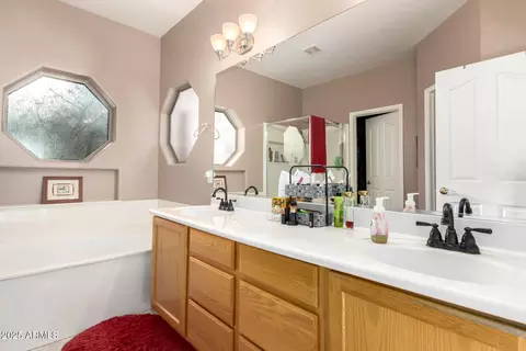 Bath - 931 Echo Cir, Apache Junction, AZ 85119 photo 1 of 3
