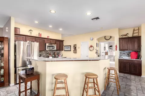 Kitchen - 931 Echo Cir, Apache Junction, AZ 85119 photo 1 of 3