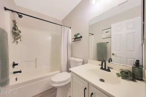Bath - 5744 E Jacaranda St, Mesa, AZ 85205 photo 1 of 4