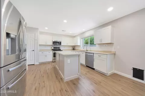 Kitchen - 5744 E Jacaranda St, Mesa, AZ 85205 photo 2 of 6