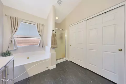 Bath - 5744 E Jacaranda St, Mesa, AZ 85205 photo 3 of 4