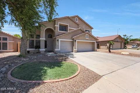 Exterior - 5744 E Jacaranda St, Mesa, AZ 85205 photo 2 of 11