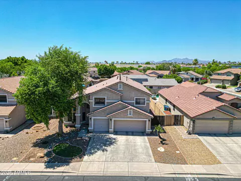 View/Area - 5744 E Jacaranda St, Mesa, AZ 85205 photo 2 of 6