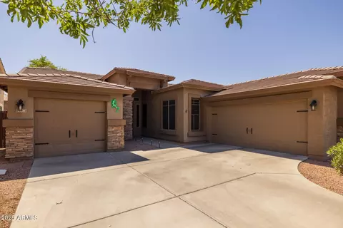 2990 N Pearl Ct, Casa Grande, AZ 85122