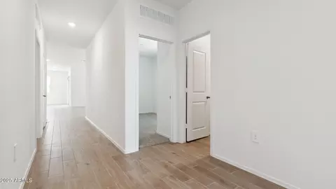 Entry Way - 18340 W Hackamore Dr, Wittmann, AZ 85361 photo 5 of 6