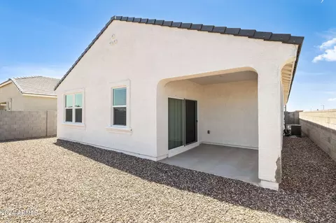 Exterior - 18340 W Hackamore Dr, Wittmann, AZ 85361 photo 4 of 5