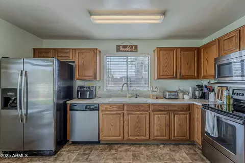 Kitchen - 11101 E Abilene Ave, Mesa, AZ 85208 photo 5 of 5