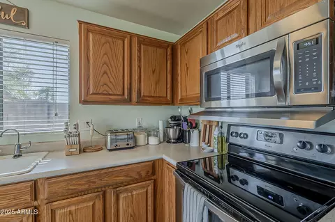 Kitchen - 11101 E Abilene Ave, Mesa, AZ 85208 photo 4 of 5