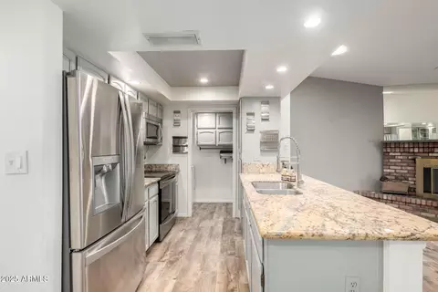 Kitchen - 2059 E Brown Rd #35, Mesa, AZ 85213 photo 2 of 4
