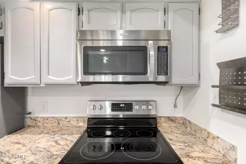 Kitchen - 2059 E Brown Rd #35, Mesa, AZ 85213 photo 4 of 4