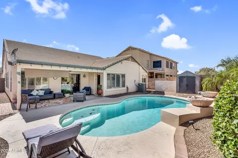 38771 N Dena Dr, San Tan Valley, AZ 85140