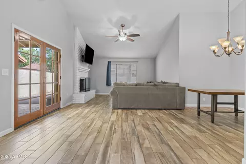 190 E Tremaine Ave, Gilbert, AZ 85234 photo 11