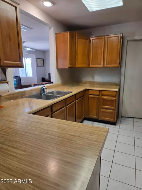 Kitchen - 1313 E Piute Ave, Phoenix, AZ 85024 photo 2 of 2