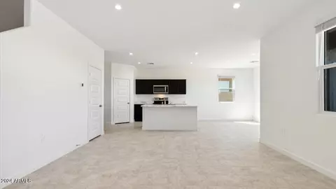 Entry Way - 2024 W Sheridan Ave, Apache Junction, AZ 85120 photo 4 of 13