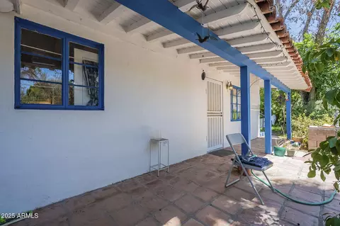 3303 E Clarendon Ave, Phoenix, AZ 85018 photo 4