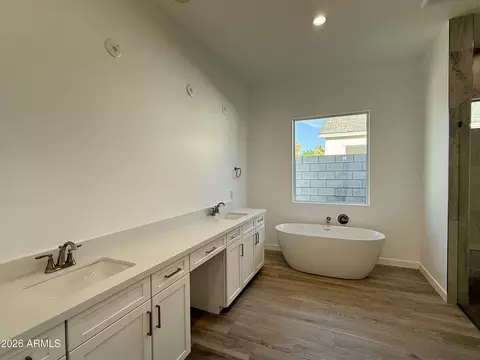 Bath - 6446 E Omega Cir, Mesa, AZ 85215 photo 2 of 3