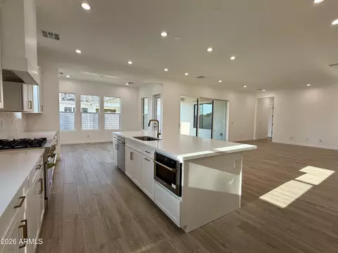 Kitchen - 6446 E Omega Cir, Mesa, AZ 85215 photo 4 of 4