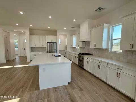 Kitchen - 6446 E Omega Cir, Mesa, AZ 85215 photo 2 of 4