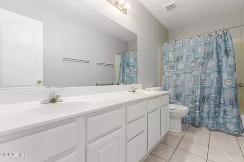 Bath - 21 E Irvine Rd, Phoenix, AZ 85086 photo 2 of 2