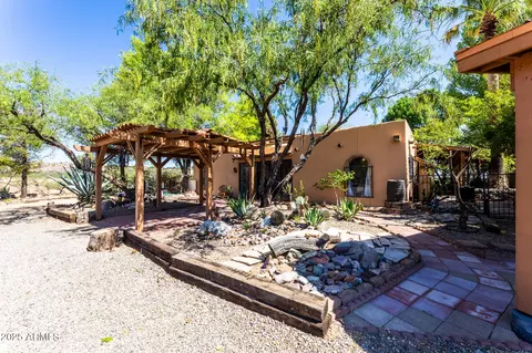 500 E Foundation Five Rd, Benson, AZ 85602