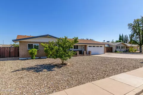 Exterior - 2463 E Fox St, Mesa, AZ 85213 photo 6 of 7