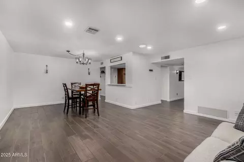 Dining - 2463 E Fox St, Mesa, AZ 85213 photo 2 of 2