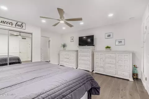 Bedroom - 2463 E Fox St, Mesa, AZ 85213 photo 2 of 4