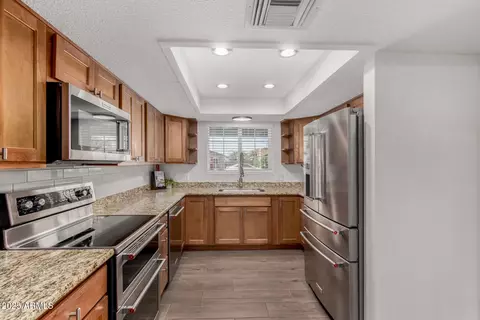 Kitchen - 2463 E Fox St, Mesa, AZ 85213 photo 2 of 3