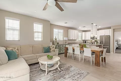 1713 E Bridgeport Pkwy, Gilbert, AZ 85295