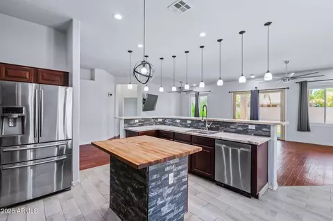 Kitchen - 7911 E Posada Ave, Mesa, AZ 85212 photo 2 of 3
