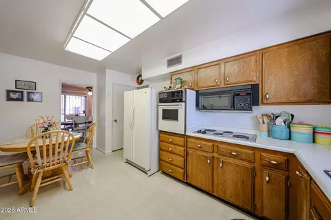 14202 N Purple Sage Ct, Sun City, AZ 85351