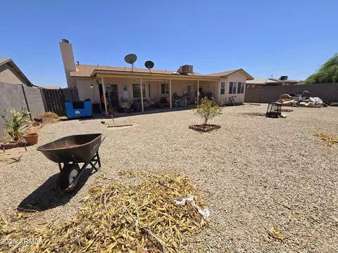 Exterior - 804 W Hess Ave, Coolidge, AZ 85128 photo 5 of 10