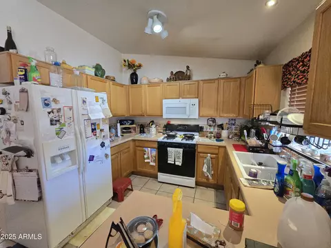 Kitchen - 804 W Hess Ave, Coolidge, AZ 85128 photo 2 of 2