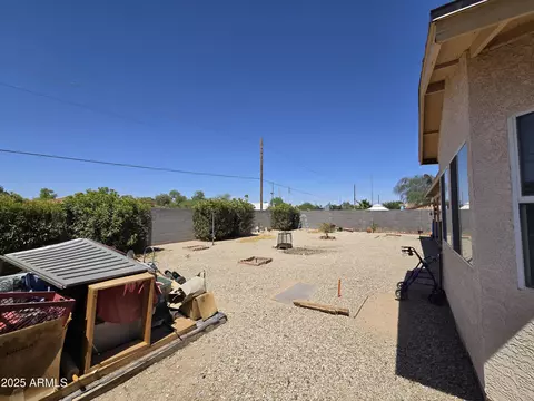 Exterior - 804 W Hess Ave, Coolidge, AZ 85128 photo 9 of 10