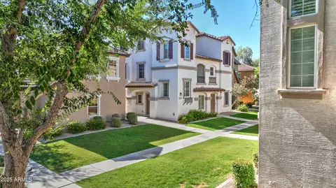 Exterior - 4169 E Jasper Dr, Gilbert, AZ 85296 photo 8 of 9