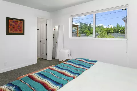 Bedroom - 912 E Orchid Ln, Phoenix, AZ 85020 photo 3 of 3
