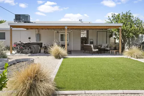 Exterior - 912 E Orchid Ln, Phoenix, AZ 85020 photo 6 of 8