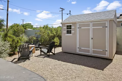 Exterior - 912 E Orchid Ln, Phoenix, AZ 85020 photo 4 of 8