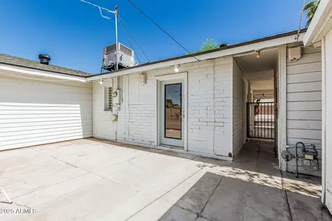 Exterior - 5301 E Windsor Ave, Phoenix, AZ 85008 photo 4 of 9