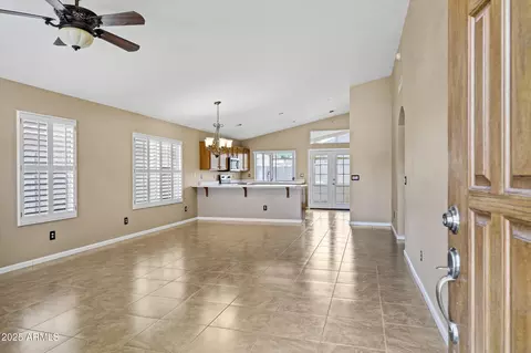 625 W Douglas Ave, Gilbert, AZ 85233 photo 4