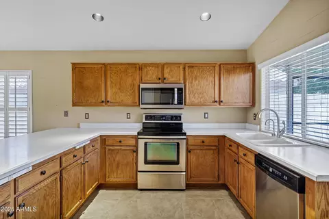 625 W Douglas Ave, Gilbert, AZ 85233 photo 11