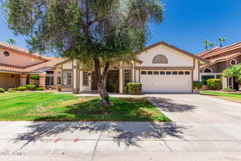 2137 E New Bedford Dr, Gilbert, AZ 85234 photo 6