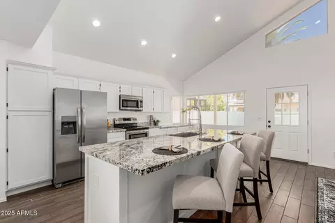 2137 E New Bedford Dr, Gilbert, AZ 85234 photo 3
