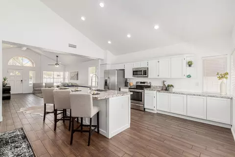 2137 E New Bedford Dr, Gilbert, AZ 85234 photo 9