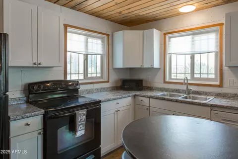 Kitchen - 208 Hereford Rd, Bisbee, AZ 85603 photo 2 of 3