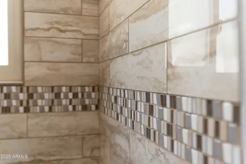 Bath - 208 Hereford Rd, Bisbee, AZ 85603 photo 5 of 6