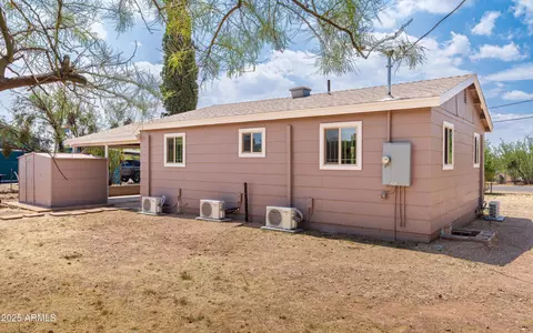 Exterior - 208 Hereford Rd, Bisbee, AZ 85603 photo 4 of 7